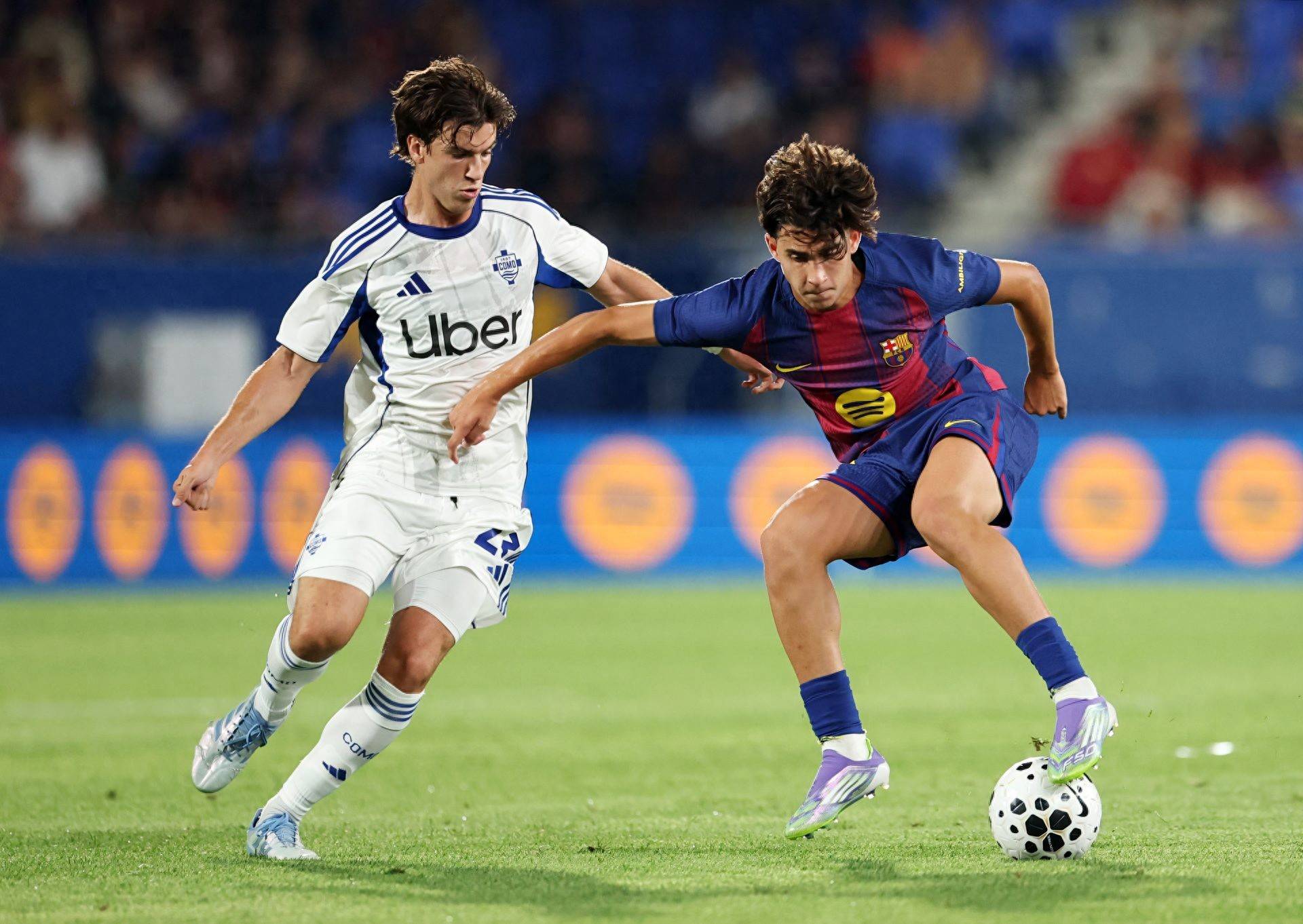 巴萨球员受伤下场,全队气氛紧张吗